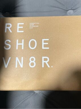 Essential Shoe Cleaning Kit - Brown